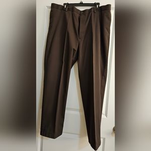 Roundtree and Yorke 42" x 30" brown cotton men's slacks